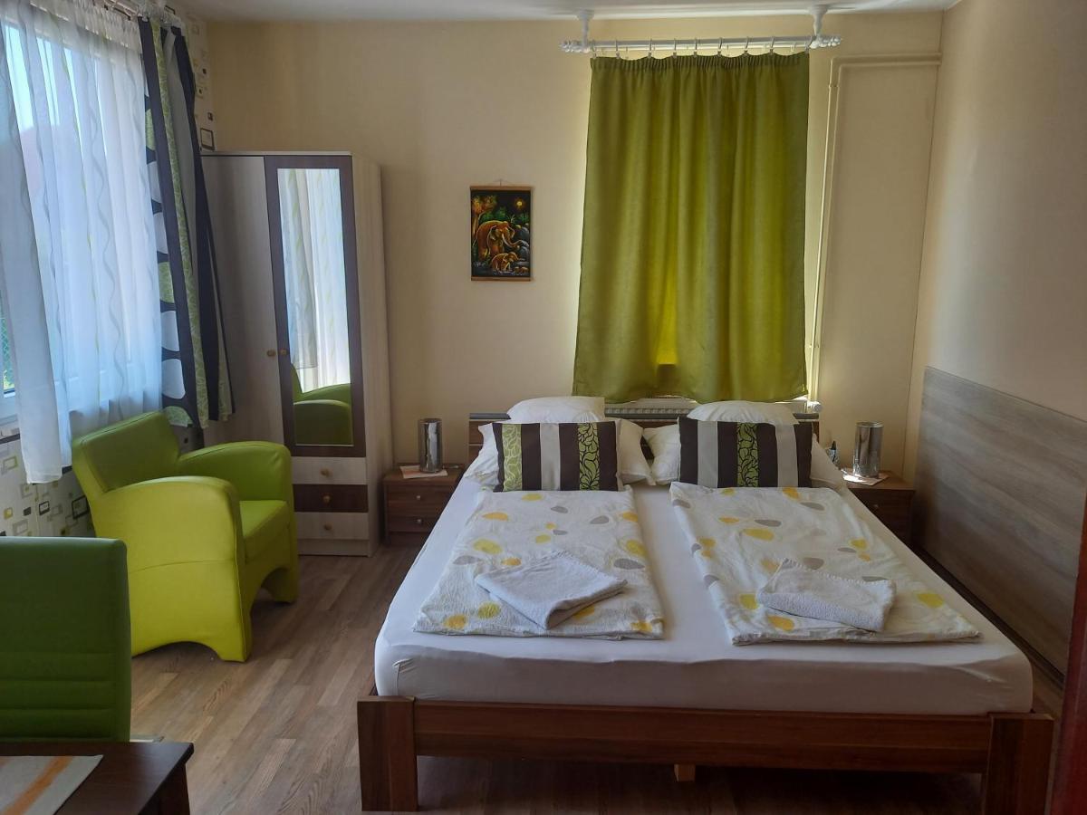 Médea Apartman Bük Exterior foto